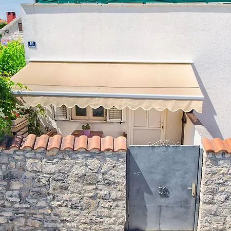 Apartment Andelka Supetar